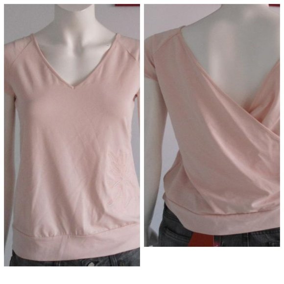 NWT Cop Copine Interesting Blouse with Wrap on the Back and Embroidery - Picture 1 of 8